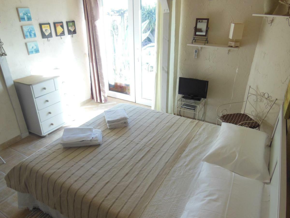 サンピエリ Poggio Bellavista Bed & Breakfast エクステリア 写真